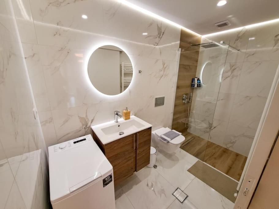 Luxury Suite Patras Esterno foto
