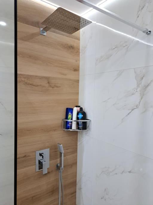 Luxury Suite Patras Esterno foto