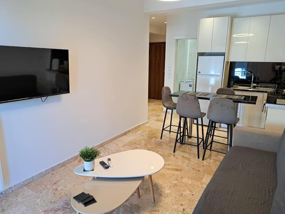 Luxury Suite Patras Esterno foto