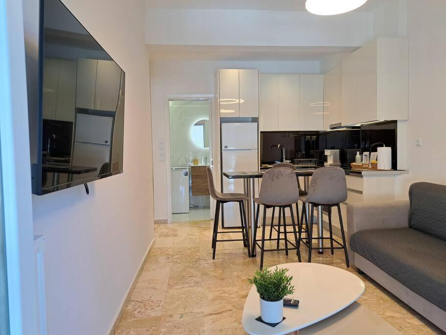 Luxury Suite Patras Esterno foto